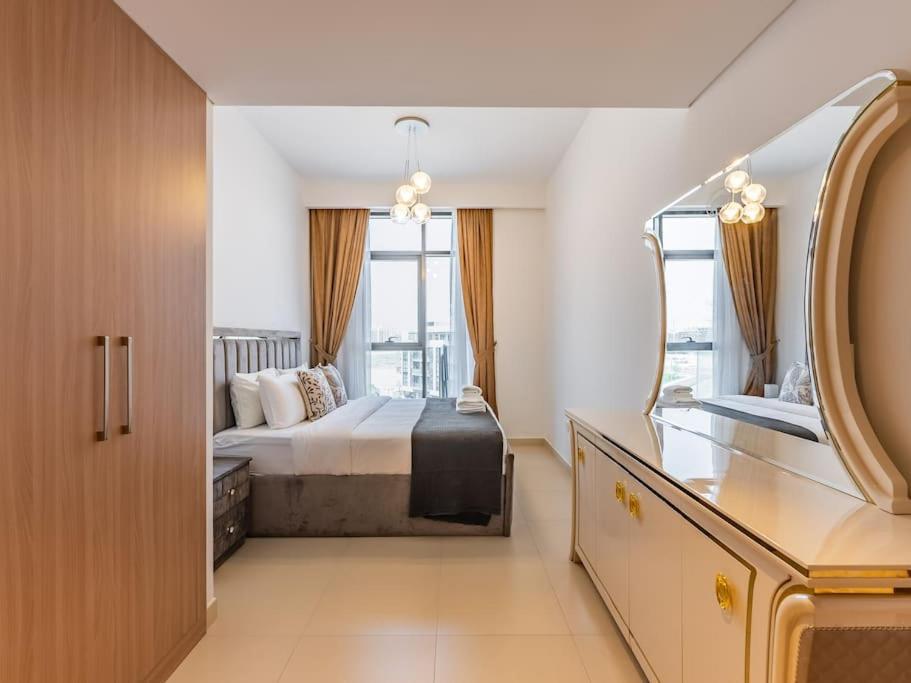 Luxury Meydan Escape With Views Apartment