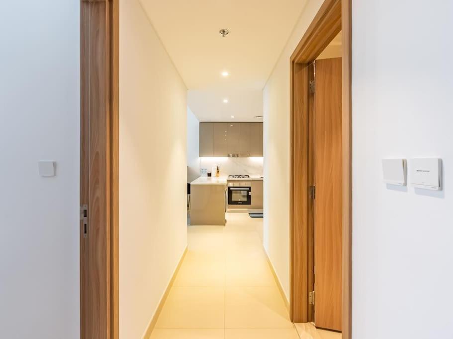 Luxury Meydan Escape With Views Apartment