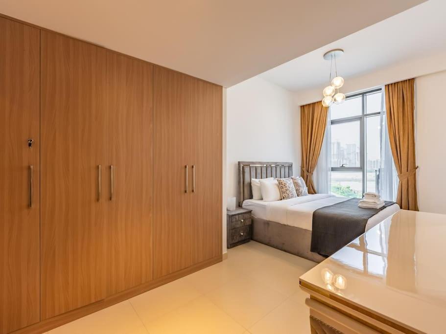 Luxury Meydan Escape With Views