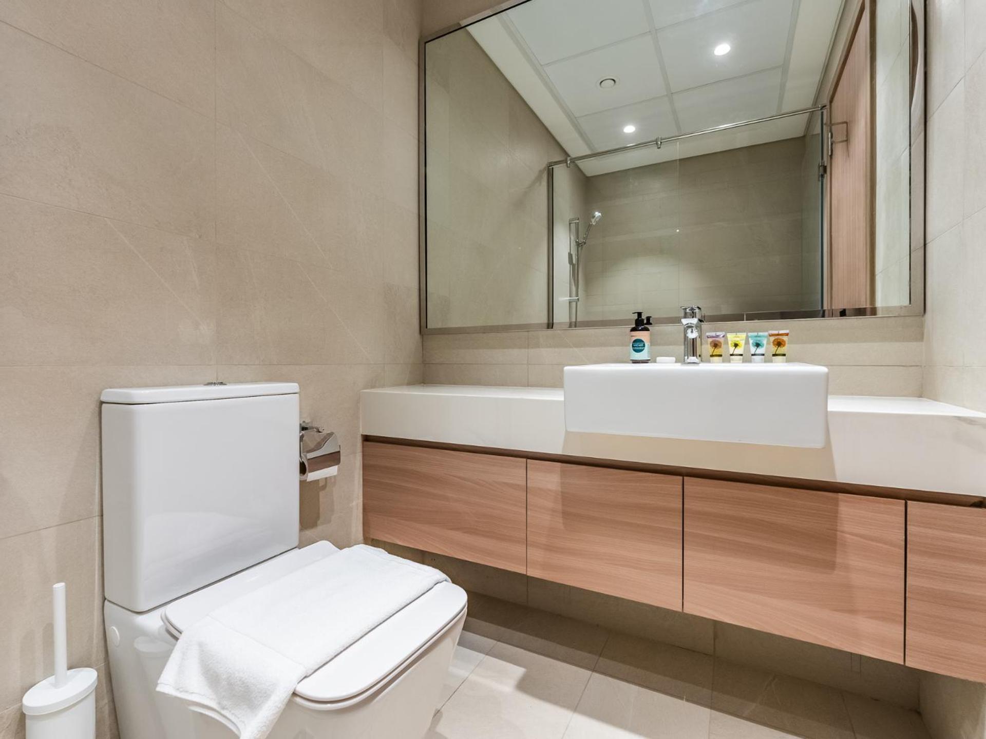 Luxury Meydan Escape With Views * Dubai